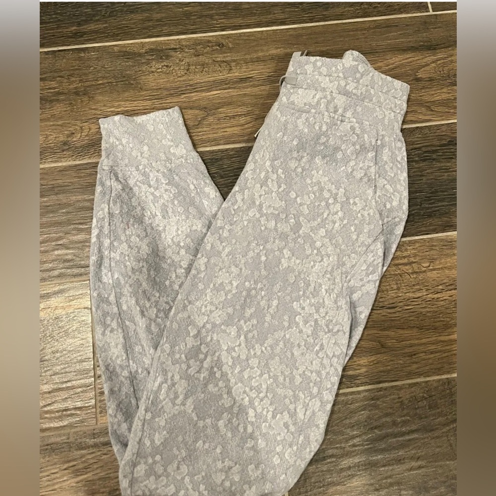 Lululemon sweatpants